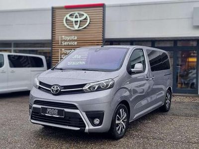 Silber Gebraucht 2024 Toyota Proace Verso Kombi | € 55.990 (Etwas zu teuer)