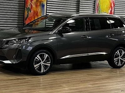 Gebraucht Peugeot 5008 Allure 131 PS (96 kW) 2024 Grau SUV