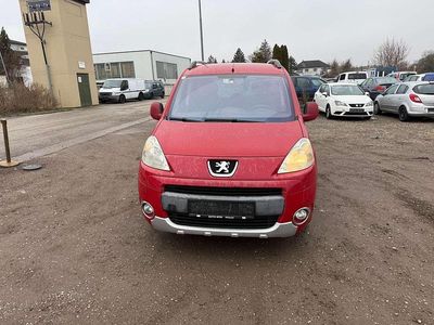 Gebraucht Peugeot TePee Tendance 90 PS (66 kW) 2012 Kombi