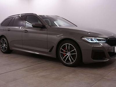 Gebraucht BMW 520 M Sport 190 PS (139 kW) 2022 Grau Kombi