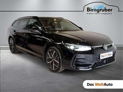 Schwarz metallic Neu 2025 VW Passat Sport Kombi | € 55.990 (Teuer)