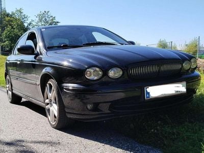 Schwarz Gebraucht 2006 Jaguar X-type Executive Limousine | € 1.300
