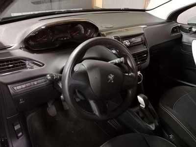 Gebraucht Peugeot 208 68 PS (50 kW) 2015 Kleinwagen