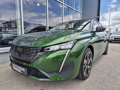 Gebraucht Peugeot 308 Allure 131 PS (96 kW) 2024 Grün Limousine