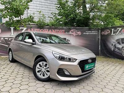 Silber Gebraucht 2019 Hyundai i30 Limousine | € 8.990