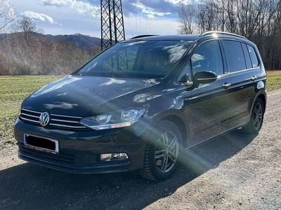 Gebraucht VW Touran Comfortline 150 PS (110 kW) 2017 Grau Van / Kleinbus