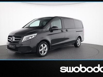 Grau Gebraucht 2020 Mercedes V220 Van / Kleinbus | € 52.990 (Guter Preis)