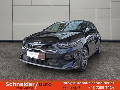gebraucht Kia Ceed 1,0 T-GDI GPF Silber mit Style Paket P2