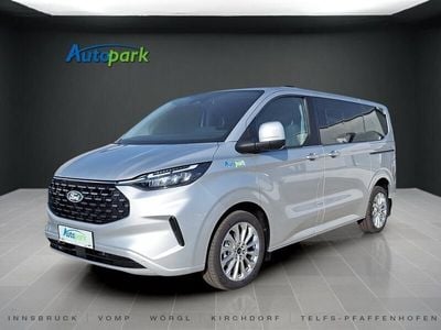 Gebraucht Ford Tourneo 170 PS (125 kW) 2024 Silber Kombi