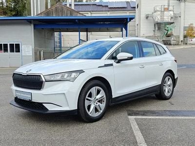 Weiss metallic Gebraucht 2021 Skoda Enyaq iV SUV | € 28.990 (Guter Preis)