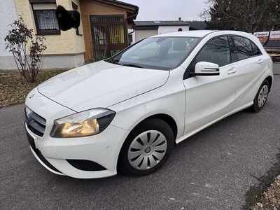 Gebraucht Mercedes A180 Edition 109 PS (80 kW) 2013 Weiß Limousine