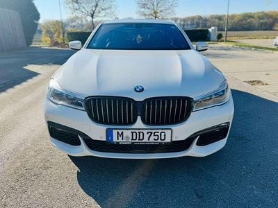 Weiß Gebraucht 2019 BMW 750 Sport Line Limousine | € 38.950 (Superpreis)