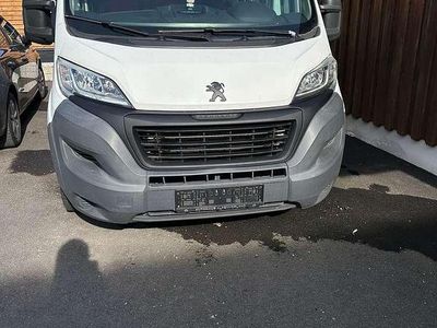 Gebraucht Peugeot Boxer 131 PS (96 kW) 2015 Weiß Van