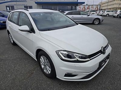 Grau Gebraucht 2019 VW Golf VII Kombi | € 17.990