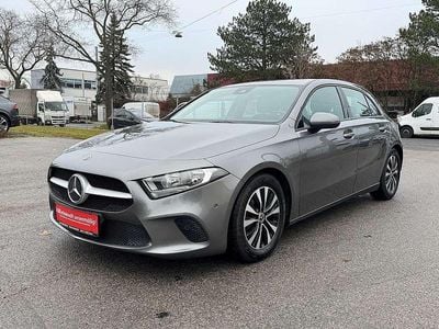 Grau Gebraucht 2020 Mercedes A180 Limousine | € 18.900 (Guter Preis)