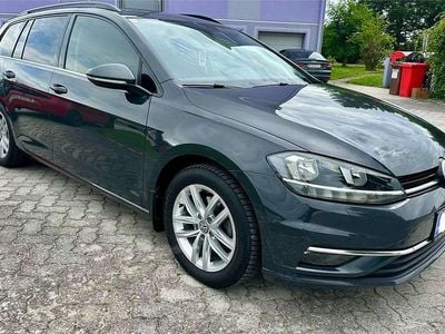 Gebraucht VW Golf VII Highline 150 PS (110 kW) 2018 Kombi