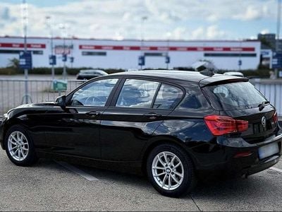 Schwarz Gebraucht 2017 BMW 118 Advantage Kleinwagen | € 13.000 (Guter Preis)
