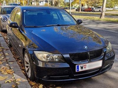 Schwarz Gebraucht 2006 BMW 330 Limousine | € 6.500 (Etwas zu teuer)