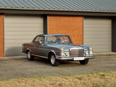 Blau Gebraucht 1970 Mercedes 280 SE Coupé | € 78.000