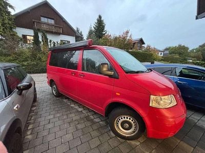 Rot Gebraucht 2005 VW T5 Van | € 8.500