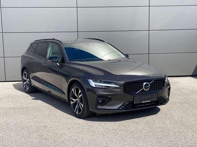 Gebraucht Volvo V60 Core 197 PS (144 kW) 2025 Braun Kombi