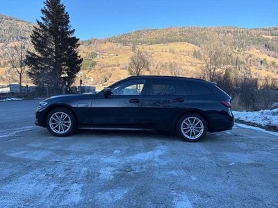 Gebraucht 2021 BMW 320e Kombi | € 29.900 (Teuer)