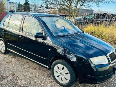 Schwarz Gebraucht 2001 Skoda Fabia Classic Limousine | € 1.350