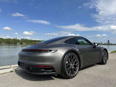 Porsche 911 Carrera 4S