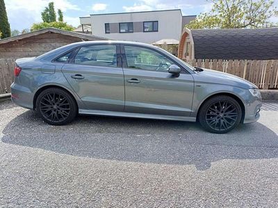 Grau Gebraucht 2014 Audi A3 Ambition Limousine | € 12.000
