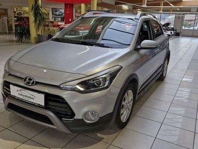 Gebraucht Hyundai i20 Active 101 PS (74 kW) 2018 Silber Limousine