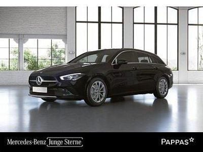 Kosmosschwarz metallic Gebraucht 2021 Mercedes CLA200 Shooting Brake Kombi | € 29.800 (Guter Preis)