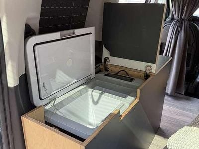 Gebraucht 2021 Peugeot Traveller Active Van / Kleinbus | € 42.900