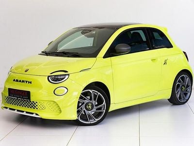 Grün Gebraucht 2025 Abarth 500e Scorpionissima Kleinwagen | € 43.000