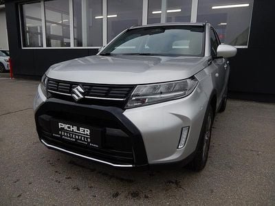 Neu Suzuki Vitara 110 PS (80 kW) 2025 Silber SUV
