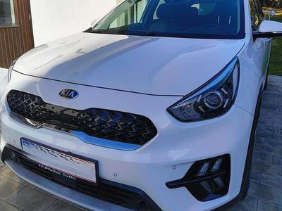 Weiß Gebraucht 2020 Kia Niro Gold SUV | € 19.900