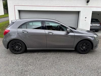 Grau Gebraucht 2014 Mercedes A200 Limousine | € 15.000