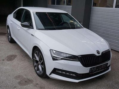 Gebraucht Skoda Superb SportLine 150 PS (110 kW) 2021 Weiß Kleinwagen