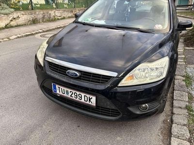 Schwarz Gebraucht 2010 Ford Focus Kombi | € 2.750