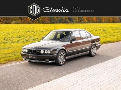 Schwarz Gebraucht 1992 BMW M5 Limousine | € 69.900