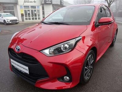 gebraucht Toyota Yaris 15 VVT-i Hybrid Active Drive
