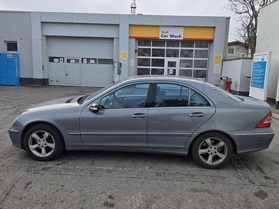 Gebraucht 2004 Mercedes C220 Avantgarde Limousine | € 4.499 (Teuer)