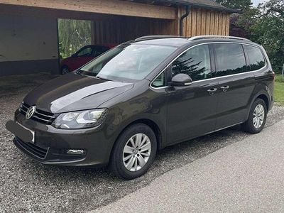 Braun Gebraucht 2017 VW Sharan Van / Kleinbus | € 19.800 (Fairer Preis)