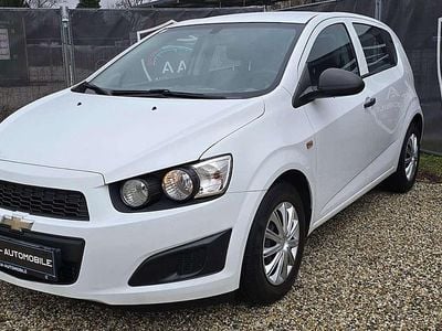 Weiß Gebraucht 2013 Chevrolet Aveo LS Limousine | € 5.790