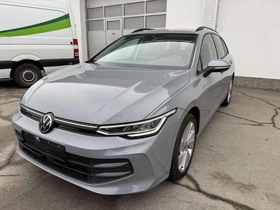 Mittelgrau normal Gebraucht 2024 VW Golf VIII Life Kombi | € 29.000 (Etwas zu teuer)