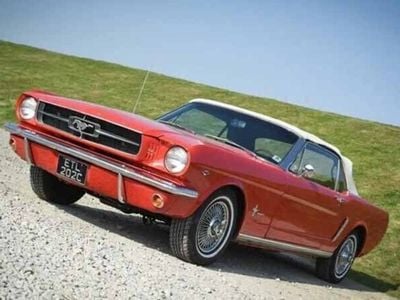 Rot Gebraucht 1964 Ford Mustang Cabrio | € 35.000