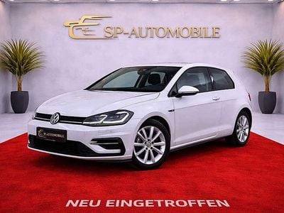 Gebraucht VW Golf VII Highline 150 PS (110 kW) 2017 Weiß Limousine