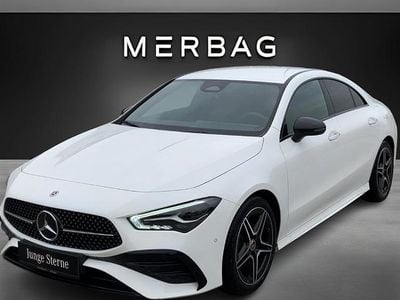 Polarweiß Gebraucht 2024 Mercedes CLA180 AMG line Limousine | € 39.990 (Fairer Preis)