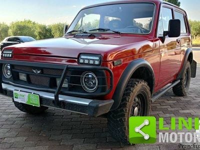 Gebraucht Lada niva 83 PS (61 kW) 1997 Rot SUV