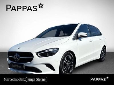 Weiß Gebraucht 2024 Mercedes 180 Edition Limousine | € 35.950 (Fairer Preis)