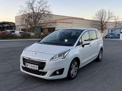 gebraucht Peugeot 5008 1,6 BlueHDi 120 EAT6 S&S Allure